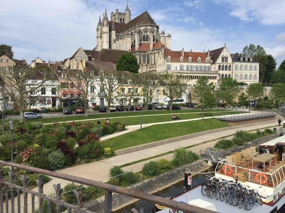 Bel Appart Au Centre-Ville Proche Gare Avec Wifi. Auxerre Zewnętrze zdjęcie